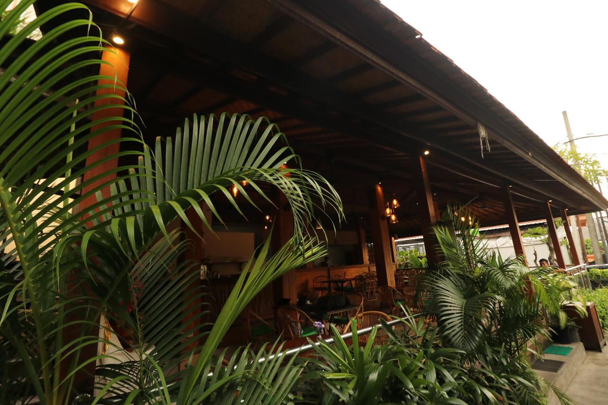 Mina Pelasa Hotel Legian Exterior foto